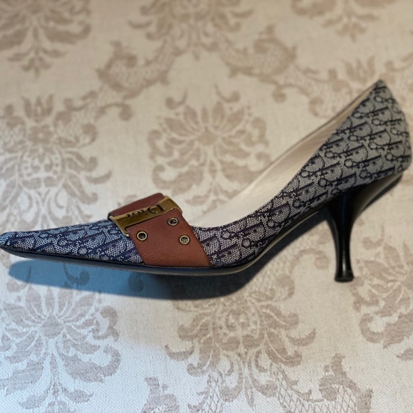 Christian Dior Navy Jacquard Canvas/Leather Logo Pump - Picture 5 of 10